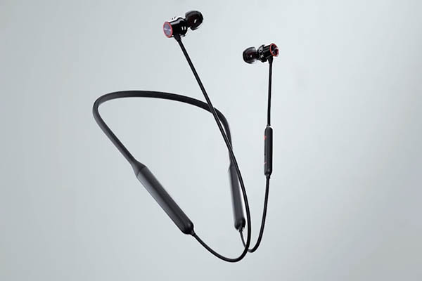 أسئلة شائعة حول سماعات الأذن اللاسلكية