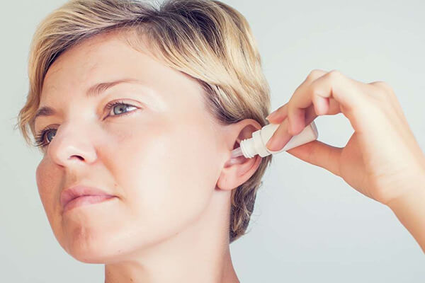 نصائح هامة عند إزالة شعر الأذن